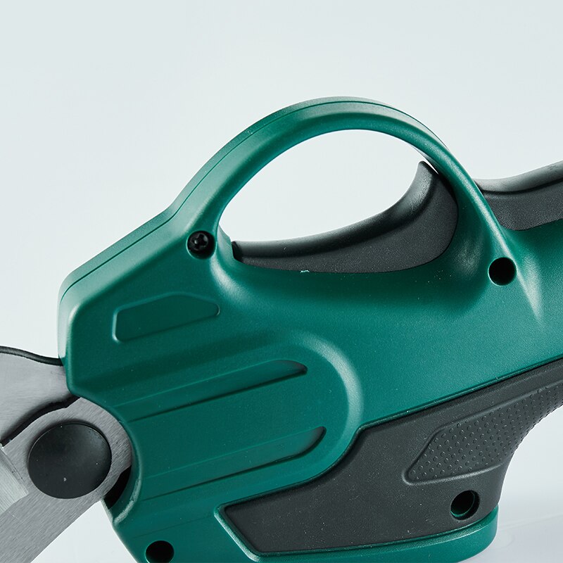 Electric Pruning Scissors for the Garden - Backyard Livings