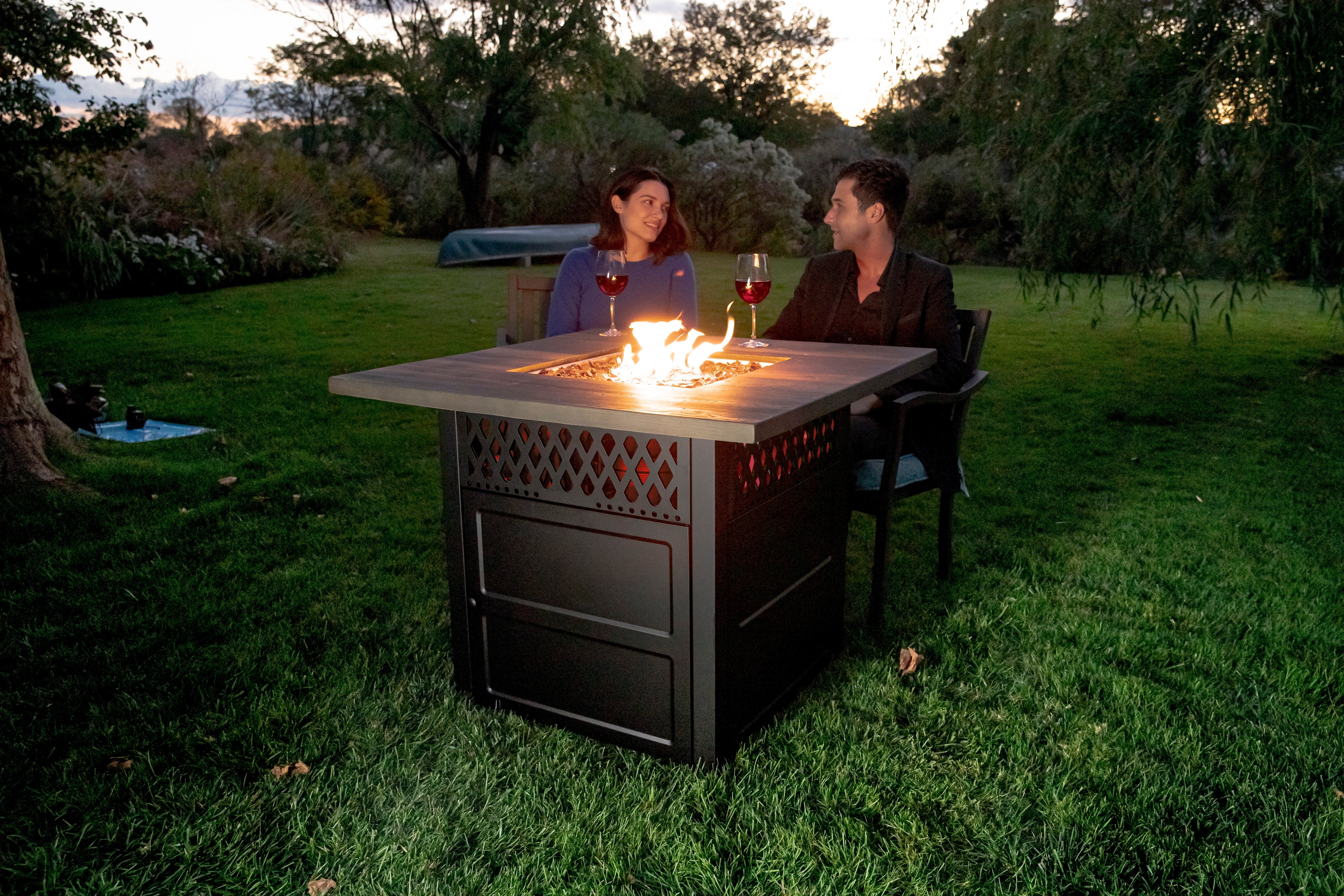 Endless Summer The Harris. Dual Heat LP Gas Outdoor Fire Pit/Patio Heater with Wood Look Resin Mantel